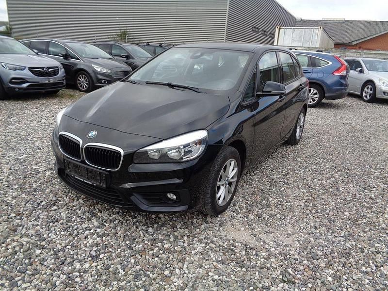 Schwarz Gebraucht 2017 BMW 220 Active Tourer Advantage Van / Kleinbus | 8.900 € (Superpreis) - Bild 1/4