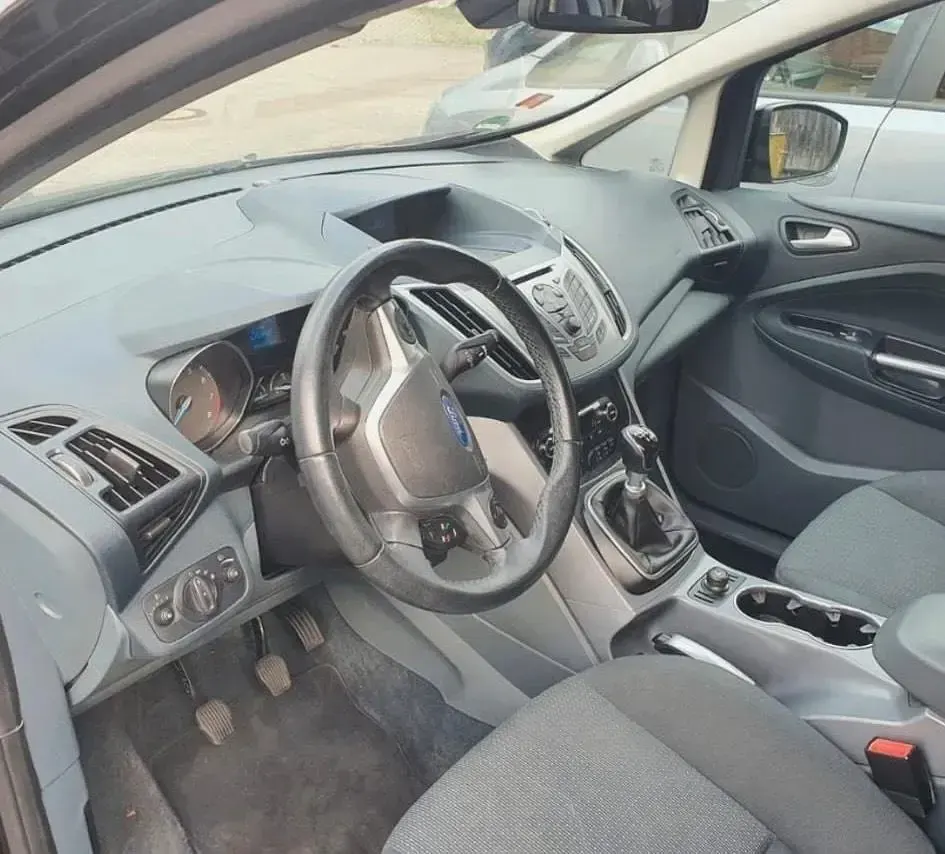 Używany Ford C-MAX 150 KM (110 kW) 2011 Czarny Minivan