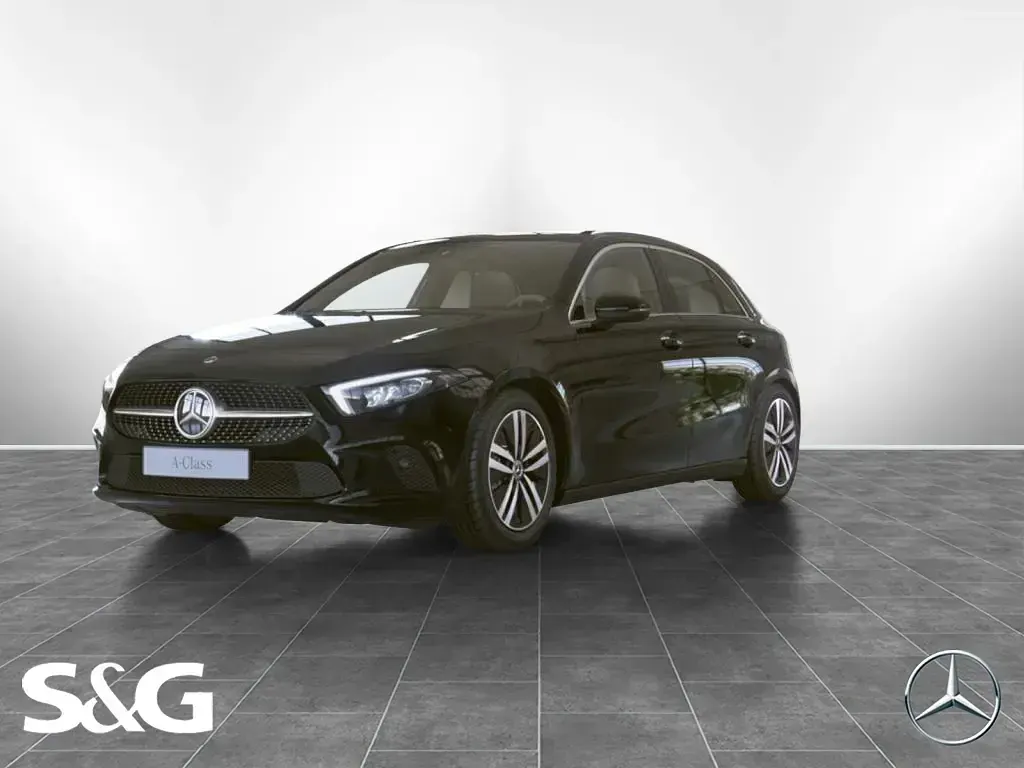 Gebraucht Mercedes A250 Advanced 160 PS (117 kW) 2022 Limousine