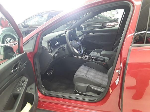 Gebraucht VW Golf VIII GTE 271 PS (199 kW) 2025 Kings red Kleinwagen