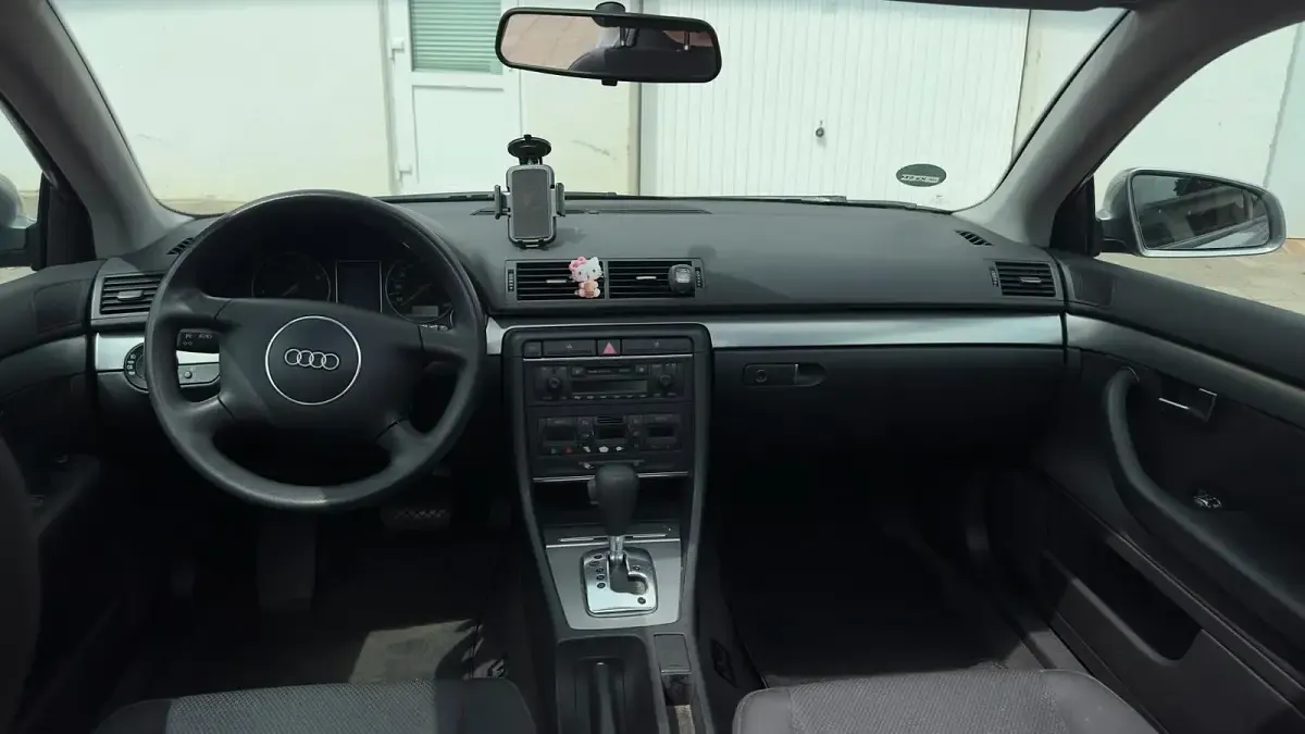 Gebraucht Audi A4 131 PS (96 kW) 2001 Andere farben Limousine
