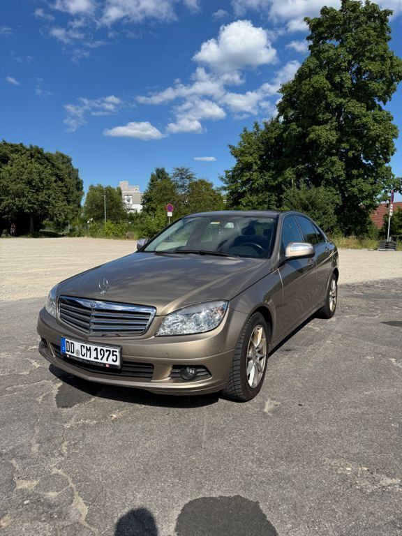Beige Gebraucht 2008 Mercedes C200 Limousine | 4.000 € (Superpreis) - Bild 1/4