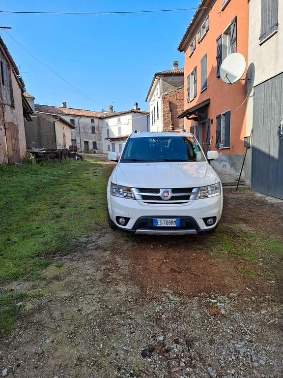 Gebraucht Fiat Freemont 170 PS (125 kW) 2013 Weiß SUV