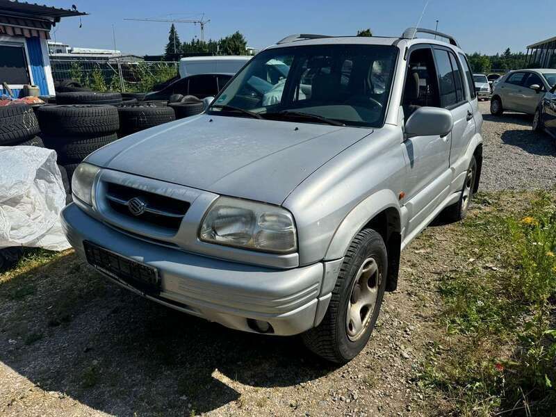 Grau Gebraucht 1999 Suzuki Grand Vitara SUV | 2.950 € (Superpreis) - Bild 1/4