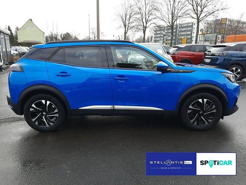Gebraucht Peugeot e-2008 Allure 100 kW (136 PS) 2021 Blau SUV