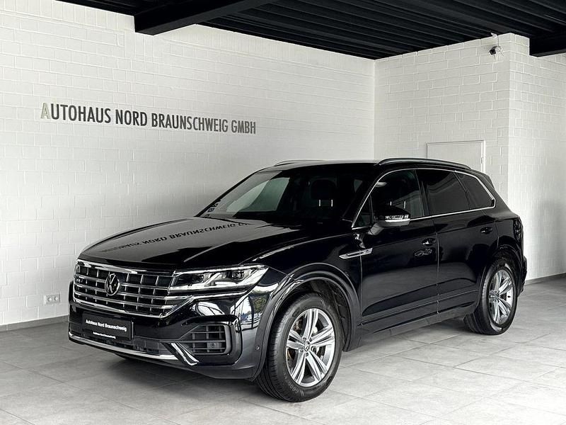 Deep black perleffekt Gebraucht 2021 VW Touareg R-line SUV | 38.990 € - Bild 1/4