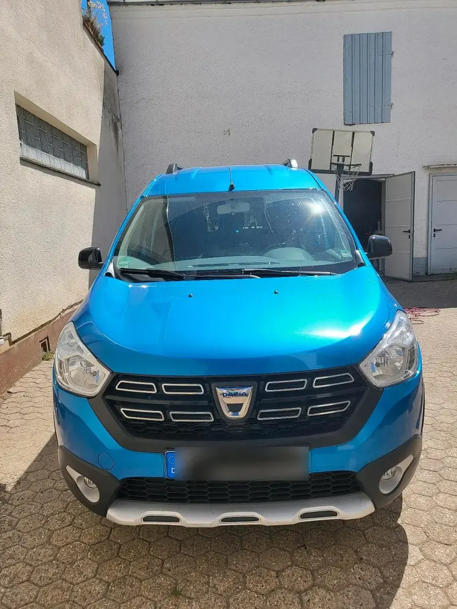 Gebraucht Dacia Dokker 115 PS (84 kW) 2019 Blau Van / Kleinbus