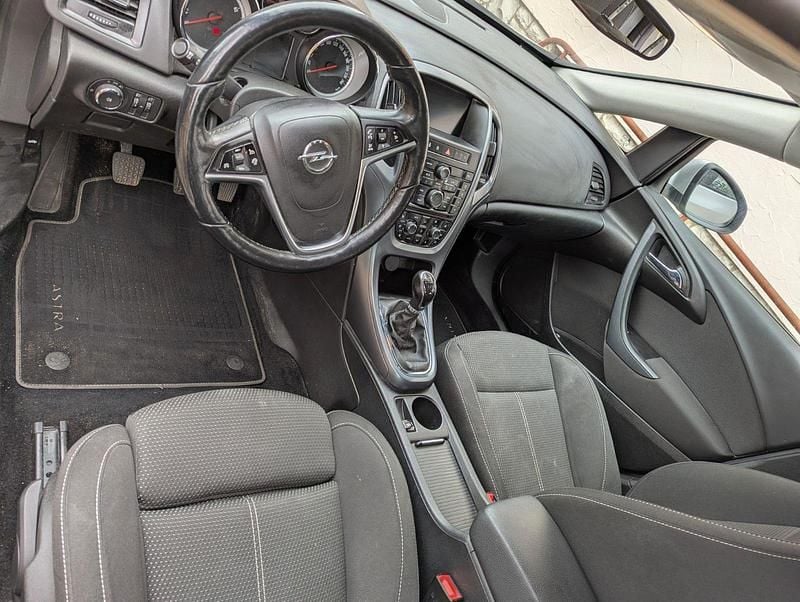 Gebraucht Opel Astra 110 PS (80 kW) 2016 Grau Kombi
