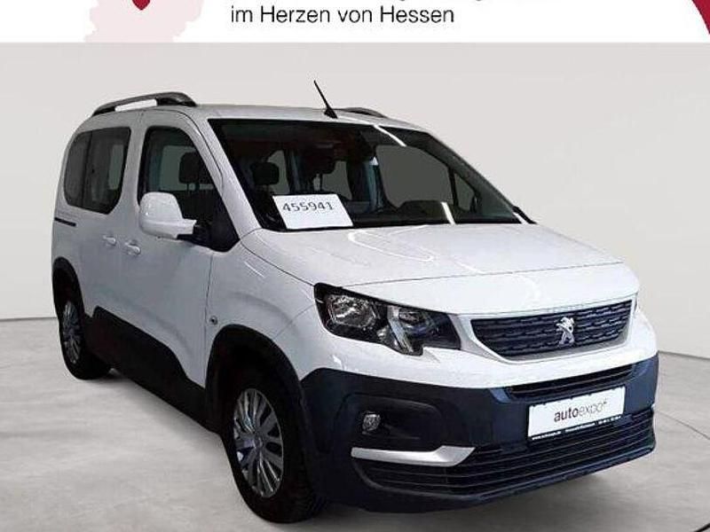 Schneeweiß Gebraucht 2019 Peugeot Rifter Active Van / Kleinbus | 10.089 € (Fairer Preis) - Bild 1/4