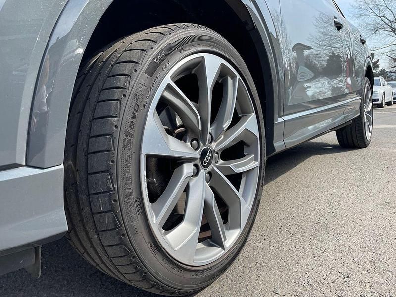 Gebraucht Audi Q2 Design 150 PS (110 kW) 2020 Grau SUV