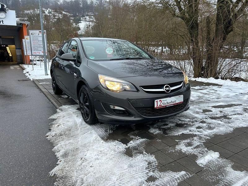 Gebraucht Opel Astra Active 140 PS (102 kW) 2013 Grau Limousine
