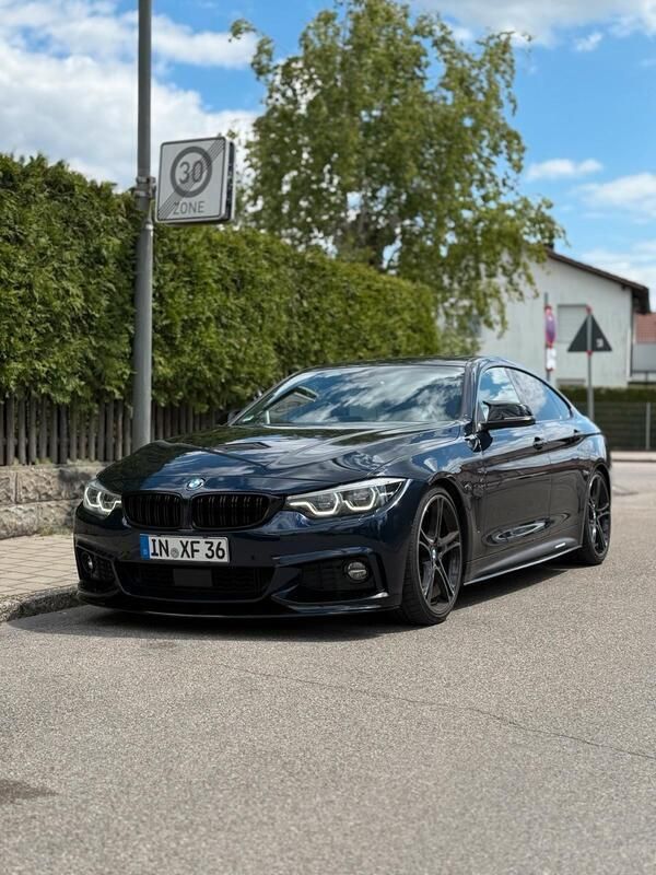 Schwarz Gebraucht 2018 BMW 440 Sport Line Coupé | 39.000 € (Fairer Preis) - Bild 1/4