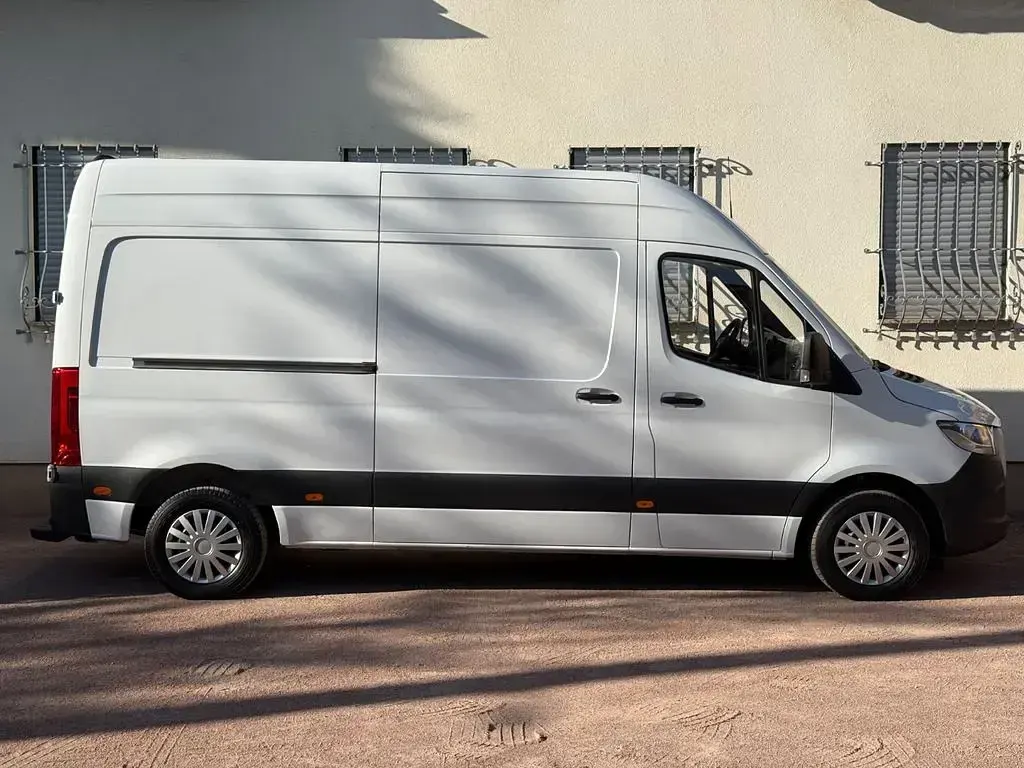Gebraucht Mercedes Sprinter 143 PS (105 kW) 2019 Weiß Van