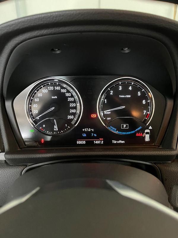 Gebraucht BMW 225 Active Tourer iPerformance 224 PS (164 kW) 2018 Schwarz Van / Kleinbus