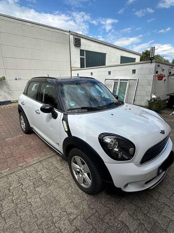 Weiß Gebraucht 2015 Mini Cooper Countryman SUV | 9.000 € (Fairer Preis) - Bild 1/4