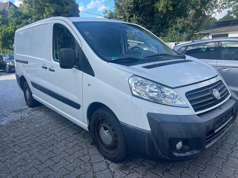 Gebraucht Fiat Scudo 128 PS (94 kW) 2012 Weiß Van