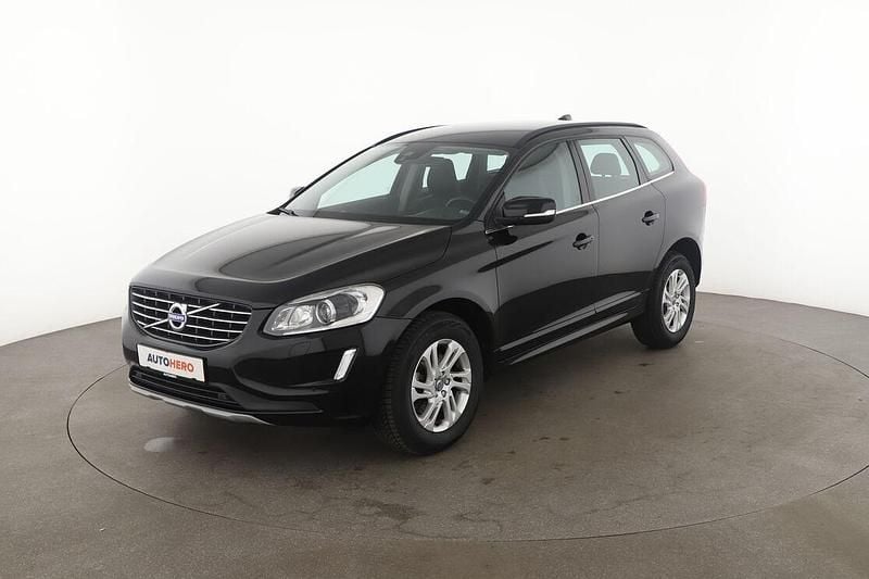 Schwarz Gebraucht 2017 Volvo XC60 Momentum SUV | 20.090 € - Bild 1/3