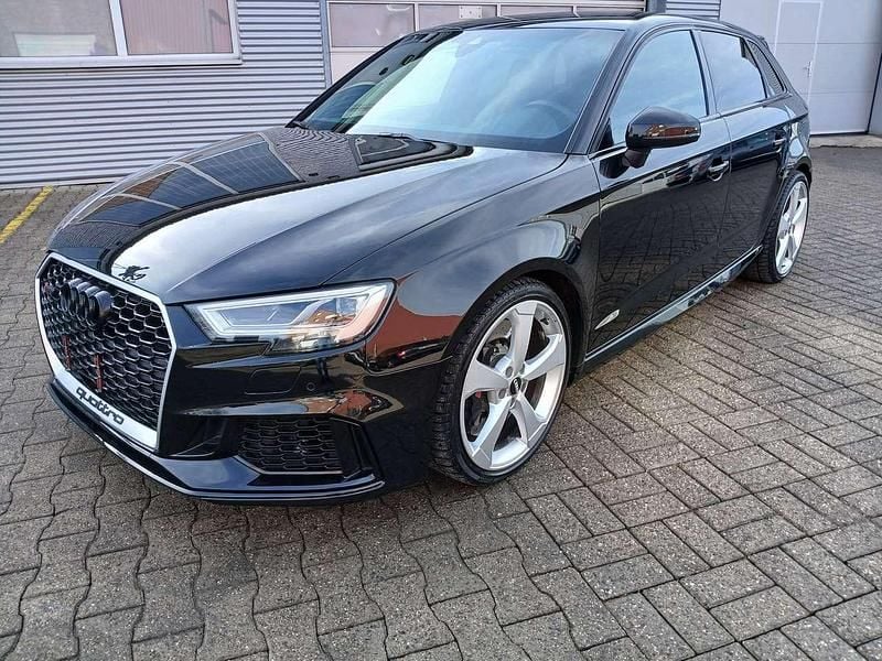 Schwarz Gebraucht 2020 Audi RS3 Kleinwagen | 33.700 € - Bild 1/4