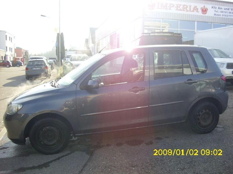 Gebraucht Mazda 2 Active 80 PS (58 kW) 2005 Grau Limousine