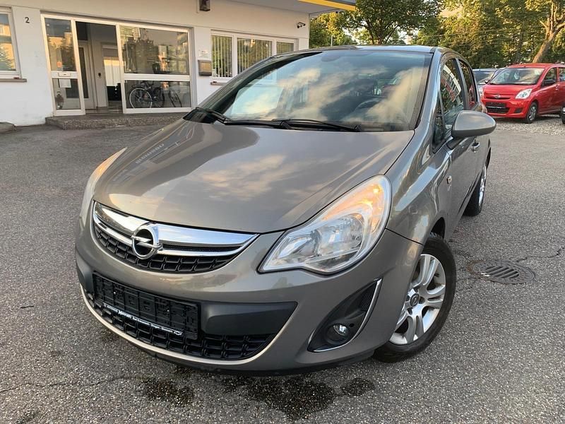 Braun Gebraucht 2013 Opel Corsa Active Kleinwagen | 4.400 € (Fairer Preis) - Bild 1/4