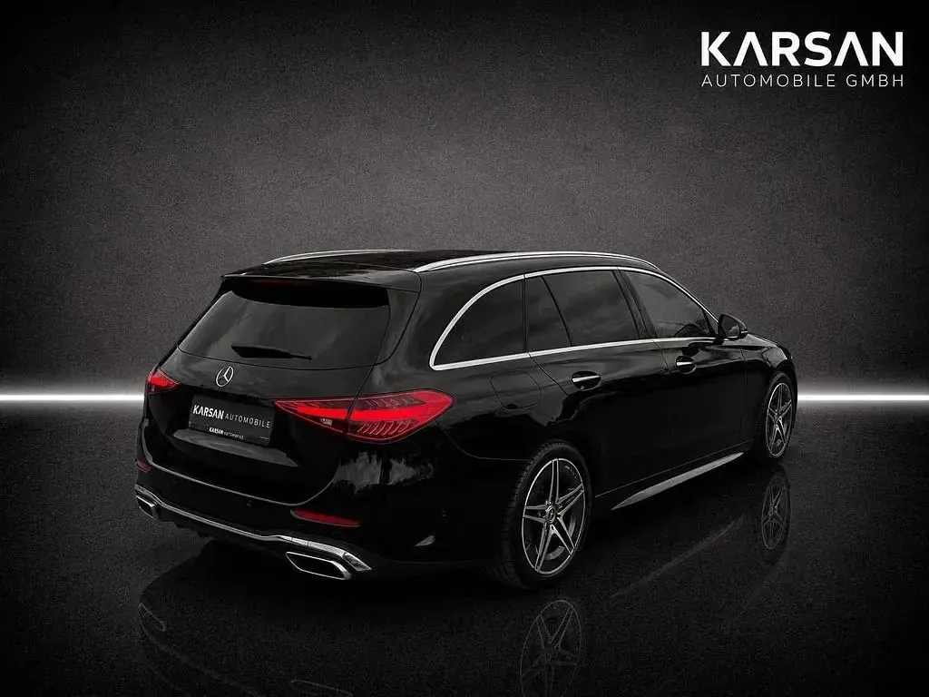Second-hand Mercedes C200 AMG 163 CP (119 kW) 2025 Negru Berlinǎ