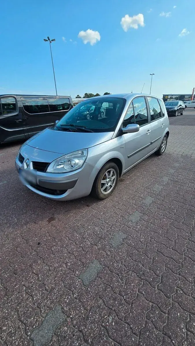 Gebraucht Renault Scénic II 113 PS (83 kW) 2006 Silber Van / Kleinbus