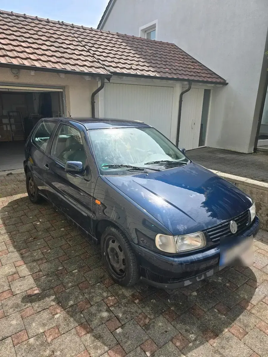 Gebraucht VW Polo 60 PS (44 kW) 1997 Blau Kleinwagen