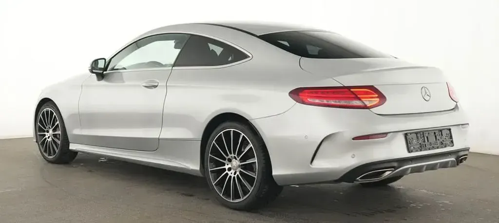 Gebraucht Mercedes C200 Edition 184 PS (135 kW) 2016 Iridiumsilber (metallic) Coupé