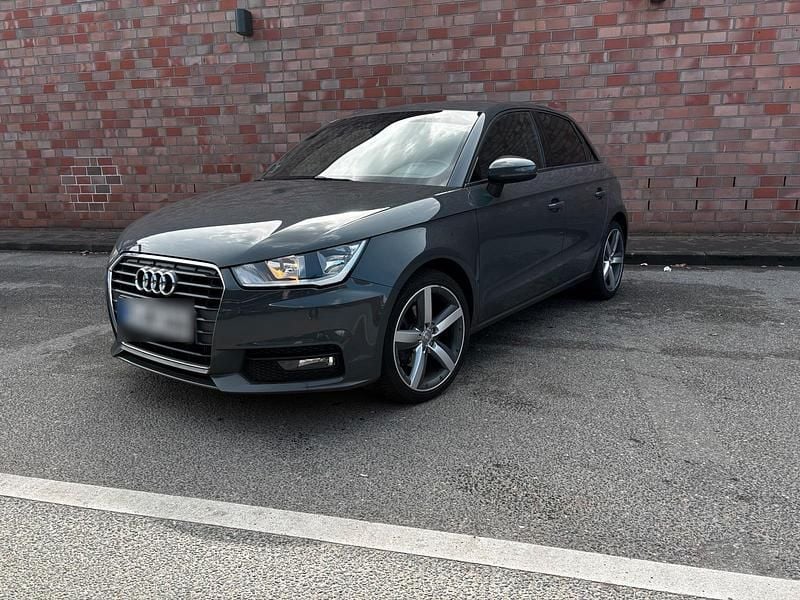Second-hand Audi A1 Ambiente 125 CP (91 kW) 2017 Gri Hatchback