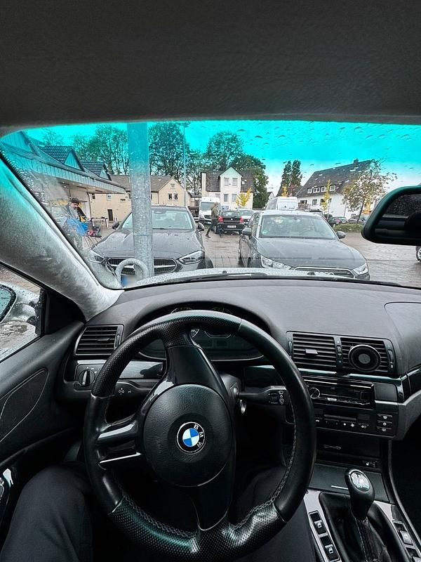 Gebraucht BMW 320 150 PS (110 kW) 2000 Silber Coupé