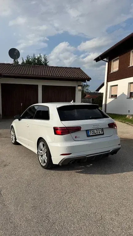 Gebraucht Audi S3 Ambiente 310 PS (228 kW) 2016 Weiß Limousine
