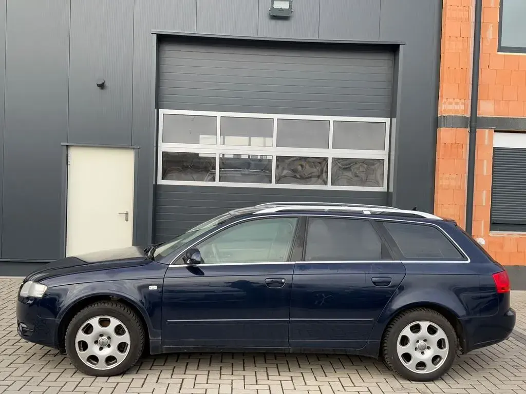 Gebraucht Audi A4 163 PS (119 kW) 2005 Blau Kombi