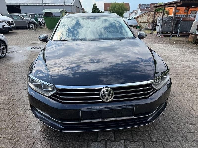 Schwarz Gebraucht 2015 VW Passat Alltrack Kombi | 9.500 € - Bild 1/4