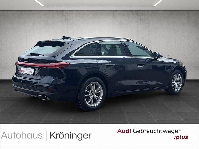 Gebraucht Audi A5 Sport 204 PS (150 kW) 2025 Firmamentblau metallic Kombi