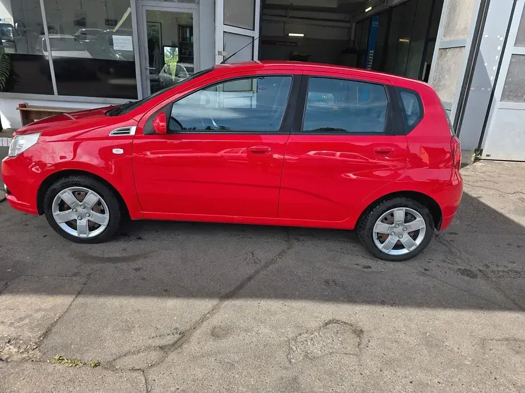 Gebraucht Chevrolet Aveo LS 84 PS (61 kW) 2010 Rot Kleinwagen
