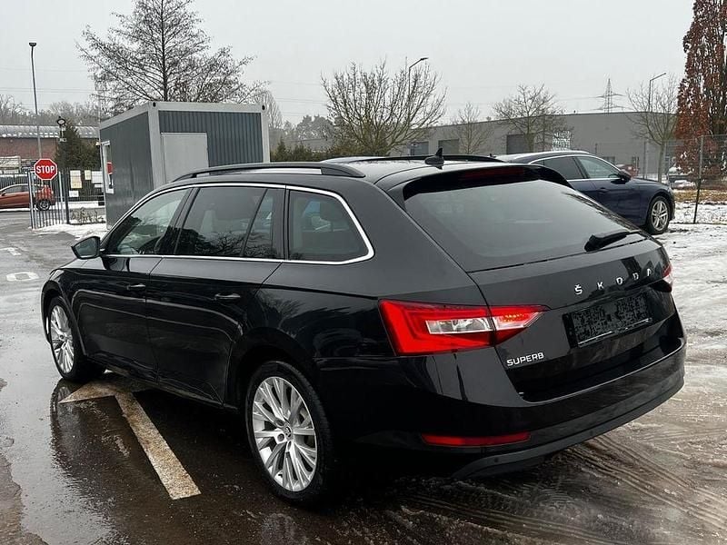 Gebraucht Skoda Superb 150 PS (110 kW) 2020 Schwarz Kombi