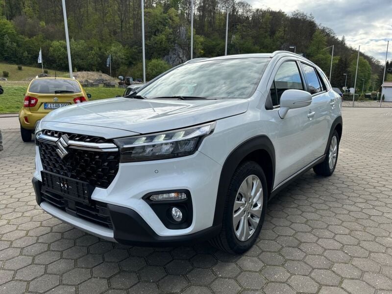Weiß Gebraucht 2022 Suzuki SX4 S-Cross Comfort SUV | 23.400 € (Superpreis) - Bild 1/4