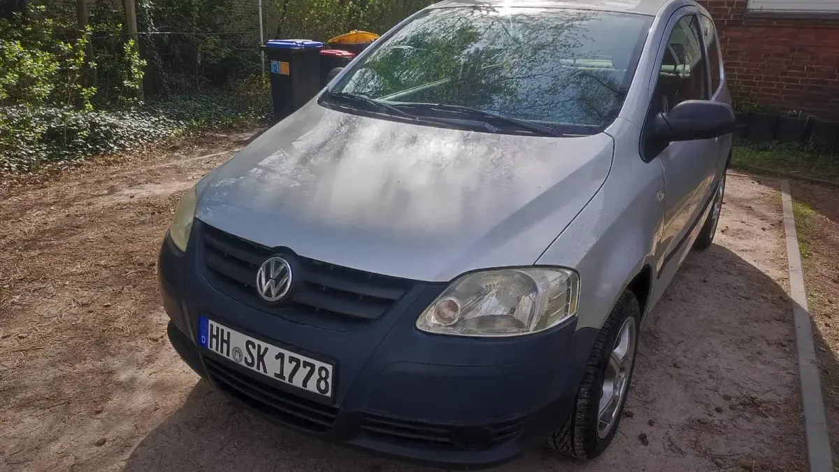 Gebraucht VW Fox 69 PS (50 kW) 2007 Grau Kleinwagen
