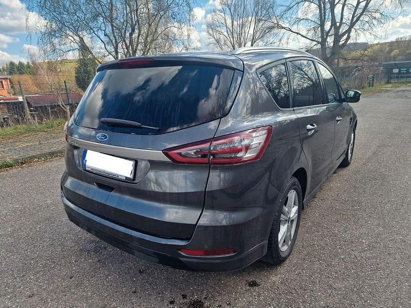 Gebraucht Ford S-MAX S 160 PS (117 kW) 2018 Silber Van / Kleinbus