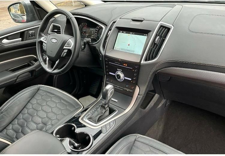 Gebraucht Ford S-MAX Vignale 211 PS (155 kW) 2017 Grau Van / Kleinbus