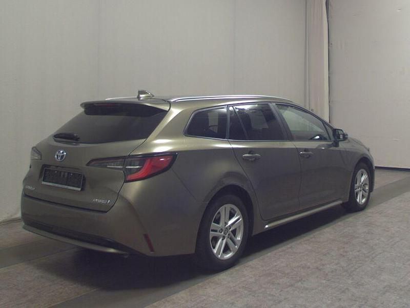 Gebraucht Toyota Corolla 122 PS (89 kW) 2022 Grün Kombi