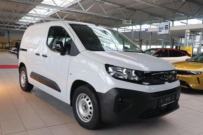 Gebraucht Opel Combo-e Life 100 kW (136 PS) 2025 Kaolin weiß Van / Kleinbus