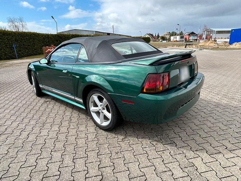 Gebraucht Ford Mustang 190 PS (139 kW) 2001 Grün Cabrio
