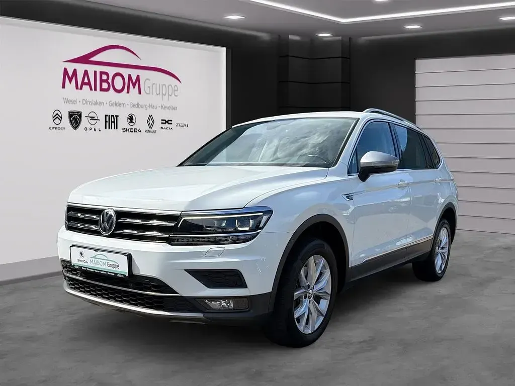 Gebraucht VW Tiguan Allspace Highline 239 PS (175 kW) 2019 Pure white SUV