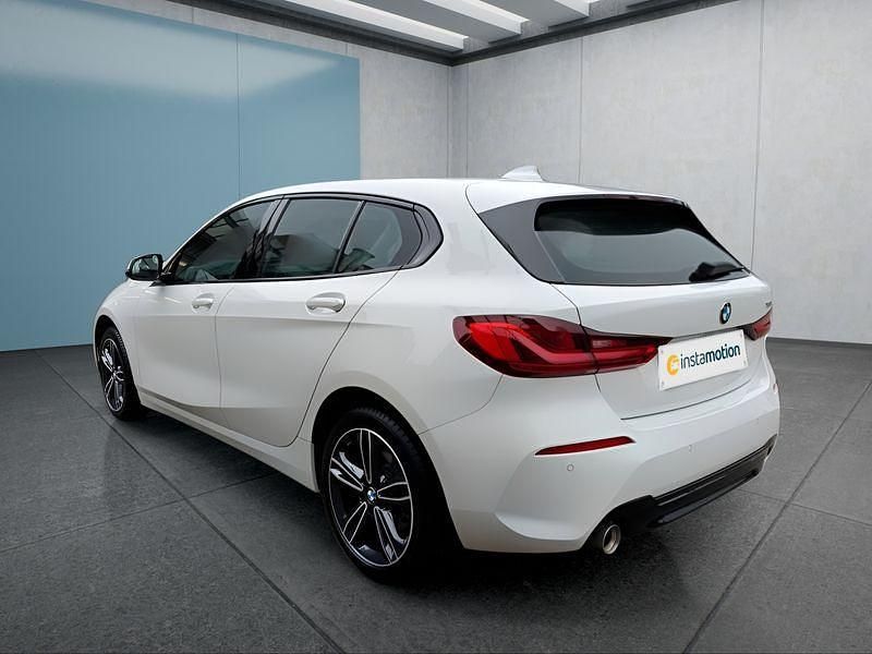 Gebraucht BMW 118 Sport Line 136 PS (100 kW) 2022 Weiß Kleinwagen