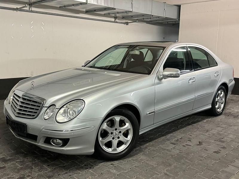 Silber Gebraucht 2007 Mercedes E280 Elegance Limousine | 6.900 € (Fairer Preis) - Bild 1/4