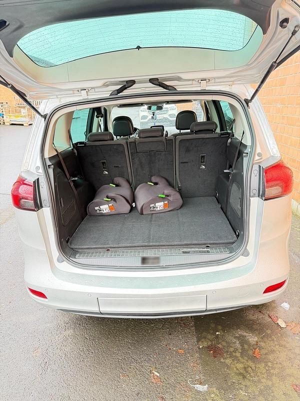 Gebraucht Opel Zafira 165 PS (121 kW) 2012 Silber Van / Kleinbus