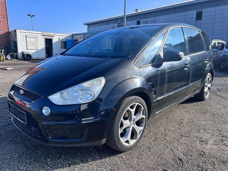 Gebraucht Ford S-MAX Titanium 131 PS (96 kW) 2008 Schwarz Van / Kleinbus