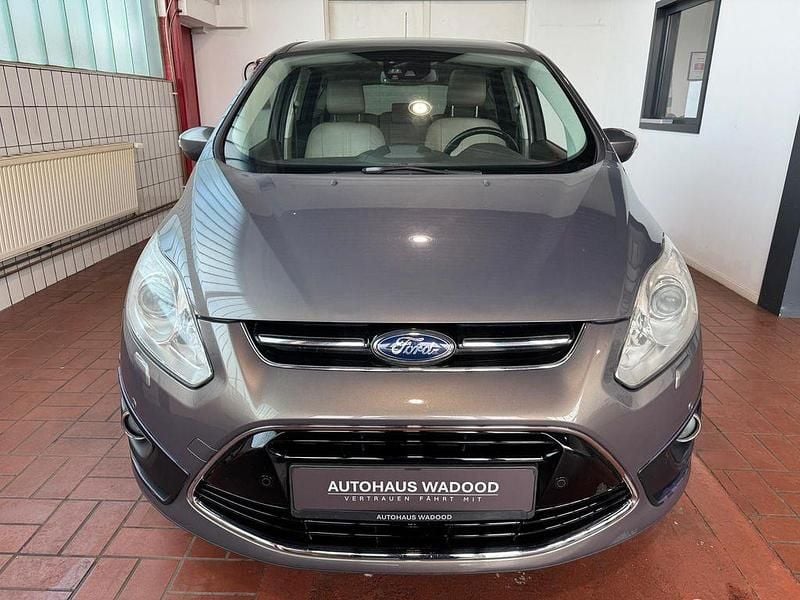 Gebraucht Ford C-MAX Titanium 140 PS (102 kW) 2014 Braun Van / Kleinbus