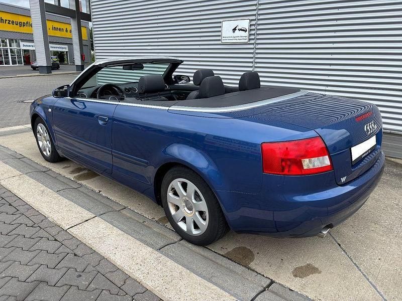 Blau Gebraucht 2004 Audi A4 Cabriolet Sport Cabrio | 6.500 € (Fairer Preis) - Bild 1/4